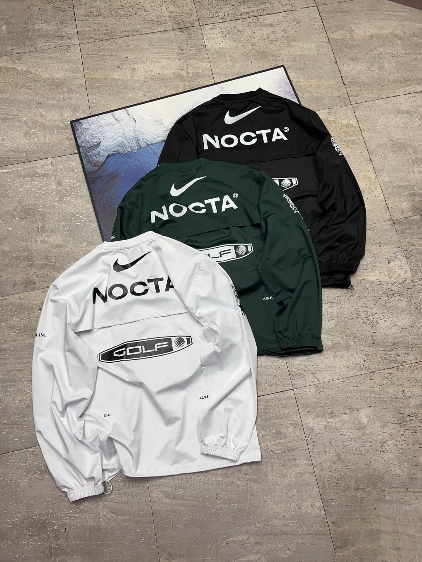 NOC1005 NOCTA 남자 긴팔티 회이트/블랙/그린 95000원