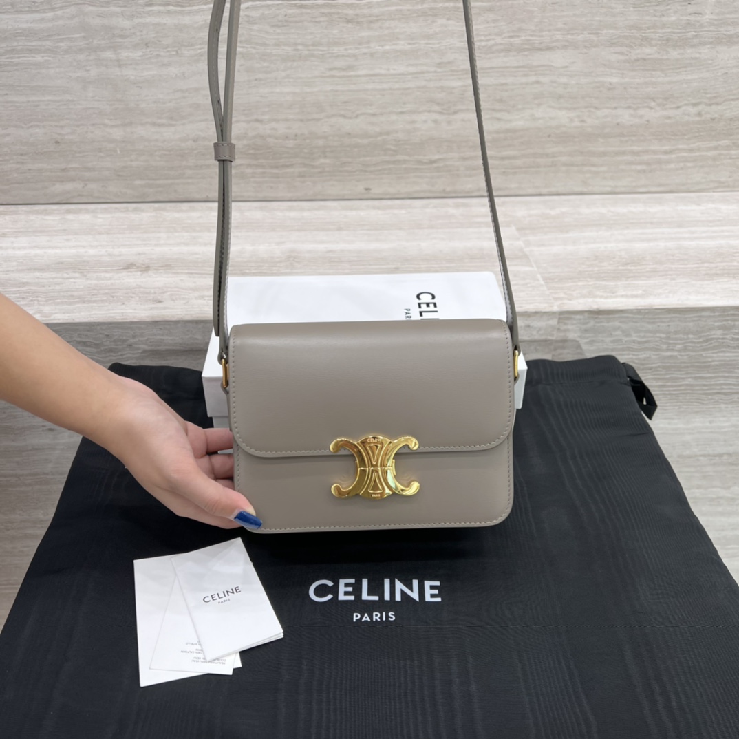 CELINE1005 CELINE 셀린 가방 회색 