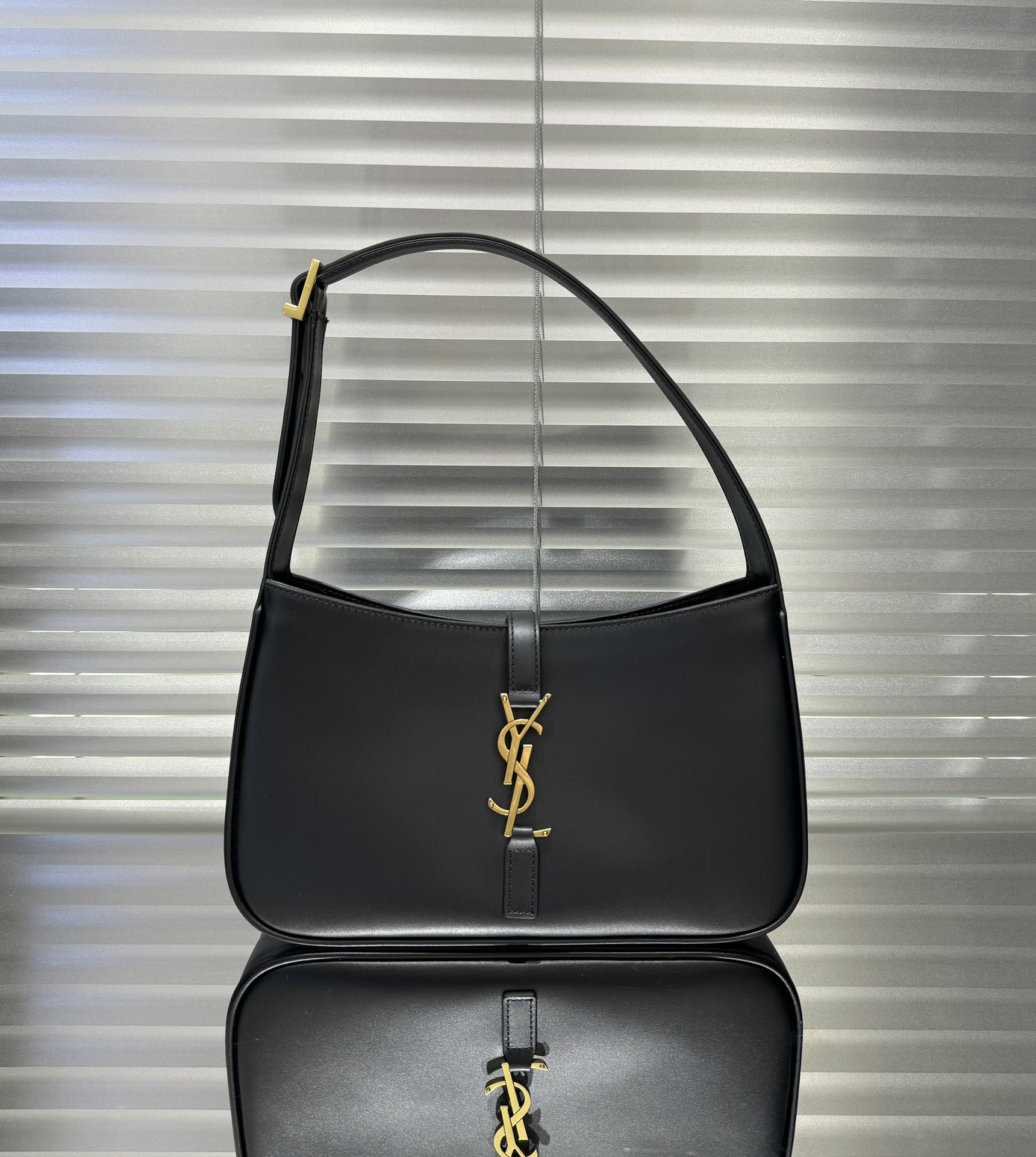 YSL1029 YVES SAINT LAURENT 생로랑 가방  